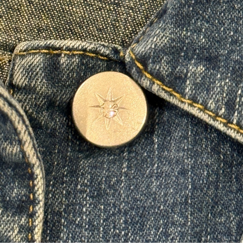 See By Chloe Cropped Denim Jean Jacket Size 6 Rhinestone Buttons Chic Classic - Picture 10 of 10